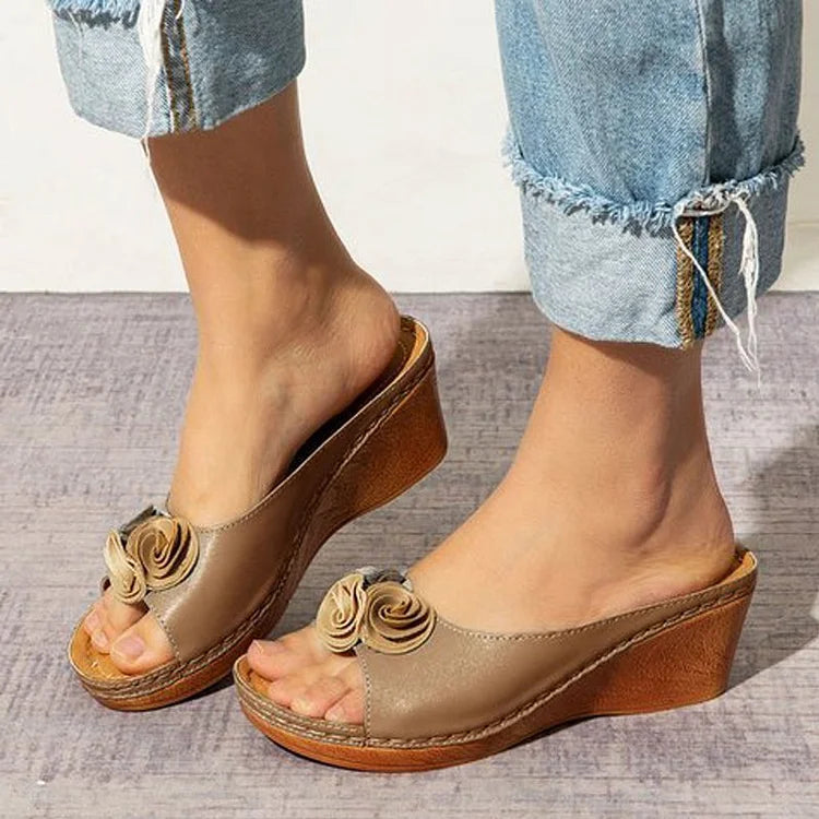 😍Last Day 50% OFF-Womens Comfy Leather Solid Flower Strap Wedge Sandals