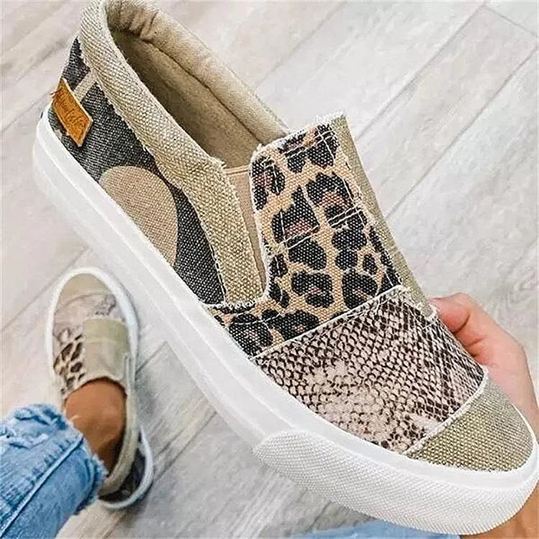 🔥 Hot Selling - Save 60% OFF - Casual Pieced Raw Edge Animal Print Canvas Slip-On Flats