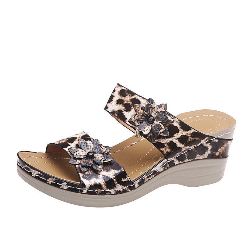 👍Last Day Promotion 70% OFF –2024 🌹New Leopard Print Leather Wedge Soft Sole Sandals