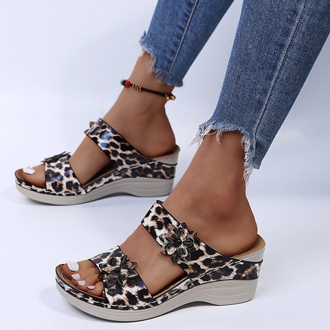 👍Last Day Promotion 70% OFF –2024 🌹New Leopard Print Leather Wedge Soft Sole Sandals